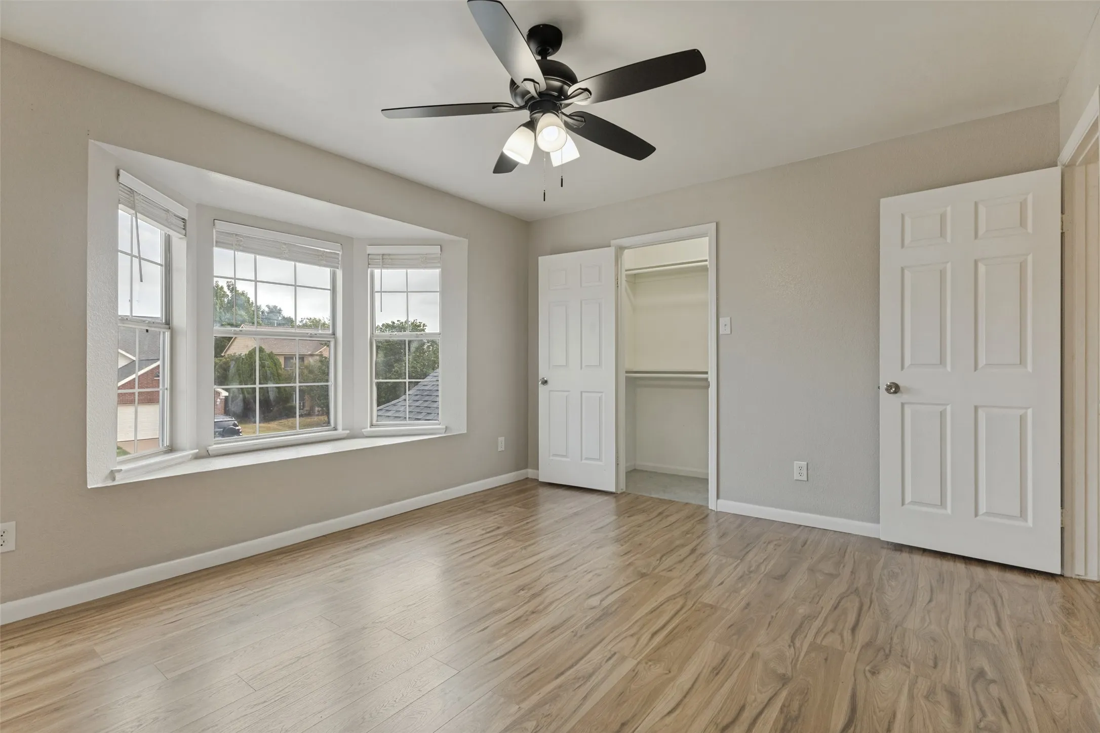 Single Family Residence For Sale in Tarrant County , 5550 Rocky Mountain Road, Fort Worth, Texas 76137, 4 Bedroom, 3 Bathroom, 2 Garage spaces, 1,974 Sqft, built in 1991, mls#21335472, Real Estate Agent in Fort Worth, Homes For Sale in Tarrant county, Homes For Sale in Fort Worth, Realtor in Fort Worth Texas, Real Estate Brokerage Independent Realty Texas, Luminita Cordes Realtor