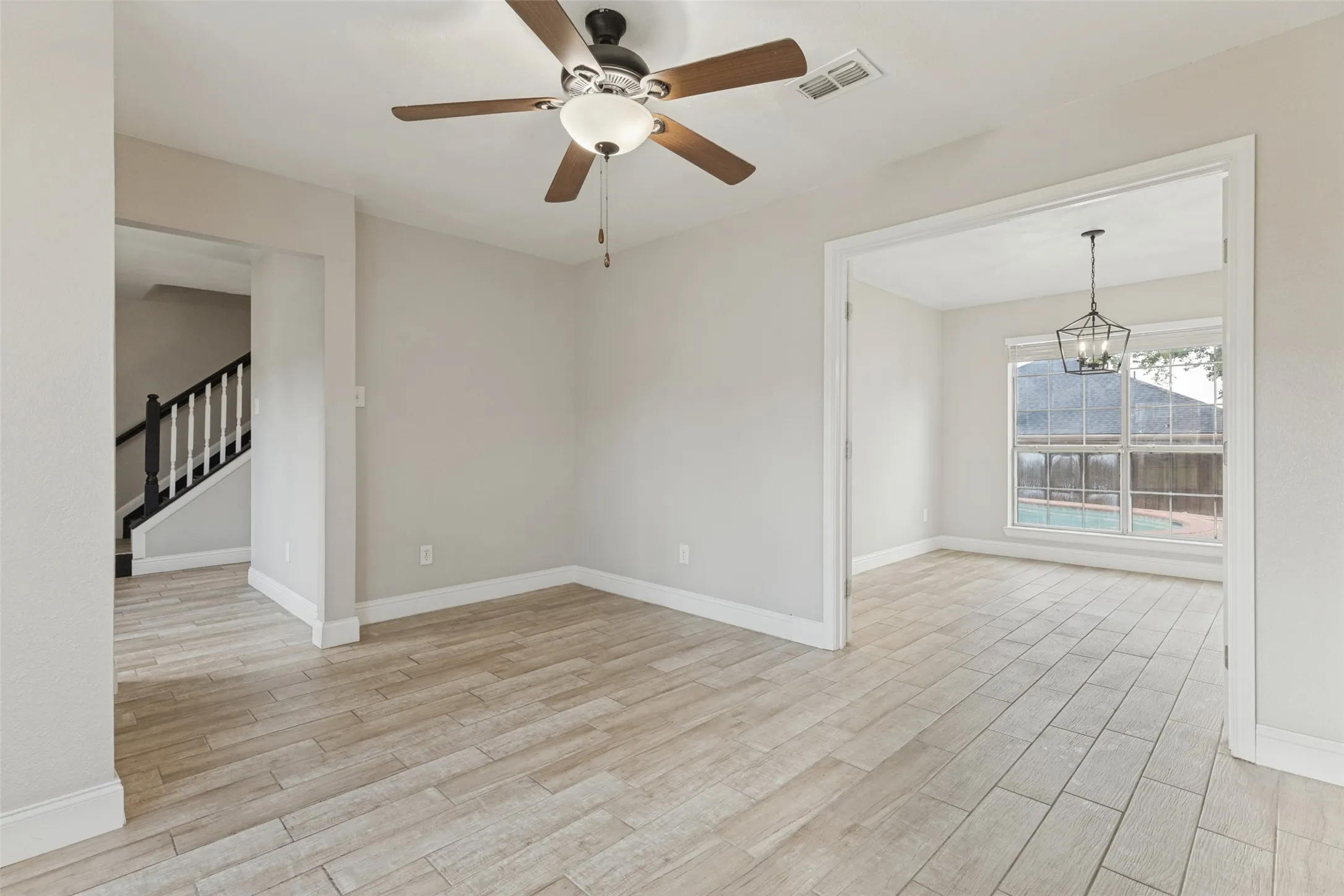Single Family Residence For Sale in Tarrant County , 5550 Rocky Mountain Road, Fort Worth, Texas 76137, 4 Bedroom, 3 Bathroom, 2 Garage spaces, 1,974 Sqft, built in 1991, mls#21335472, Real Estate Agent in Fort Worth, Homes For Sale in Tarrant county, Homes For Sale in Fort Worth, Realtor in Fort Worth Texas, Real Estate Brokerage Independent Realty Texas, Luminita Cordes Realtor