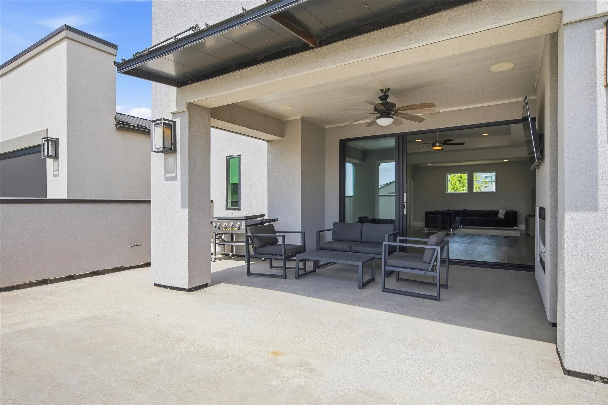 Single Family Residence For Sale in Collin County , 7858 Element Avenue, Plano, Texas 75024, 3 Bedroom, 4 Bathroom, 2 Garage spaces, 2,801 Sqft, built in 2018, mls#21331824, Real Estate Agent in Plano, Homes For Sale in Collin county, Homes For Sale in Plano, Realtor in Plano Texas, Real Estate Brokerage Independent Realty Texas, Luminita Cordes Realtor