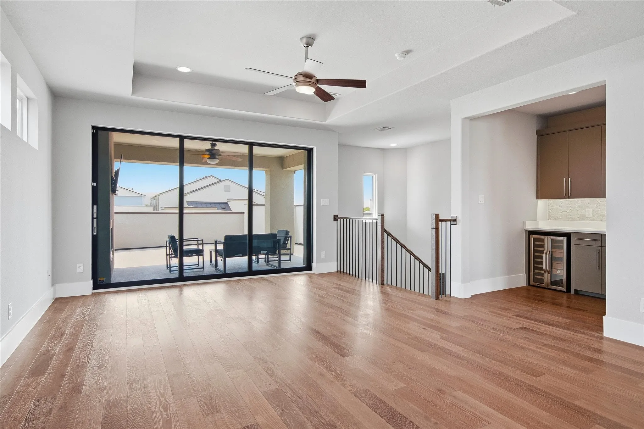 Single Family Residence For Sale in Collin County , 7858 Element Avenue, Plano, Texas 75024, 3 Bedroom, 4 Bathroom, 2 Garage spaces, 2,801 Sqft, built in 2018, mls#21331824, Real Estate Agent in Plano, Homes For Sale in Collin county, Homes For Sale in Plano, Realtor in Plano Texas, Real Estate Brokerage Independent Realty Texas, Luminita Cordes Realtor