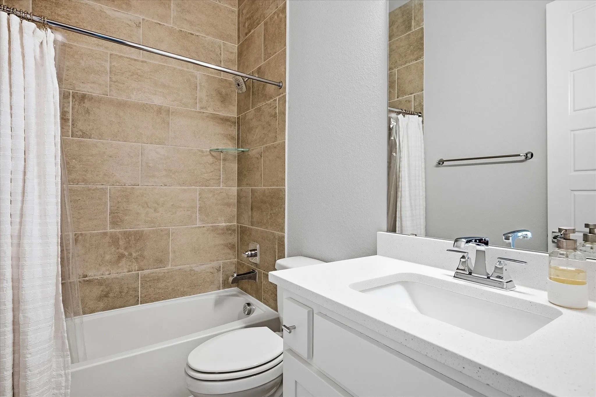 Single Family Residence For Sale in Collin County , 7858 Element Avenue, Plano, Texas 75024, 3 Bedroom, 4 Bathroom, 2 Garage spaces, 2,801 Sqft, built in 2018, mls#21331824, Real Estate Agent in Plano, Homes For Sale in Collin county, Homes For Sale in Plano, Realtor in Plano Texas, Real Estate Brokerage Independent Realty Texas, Luminita Cordes Realtor