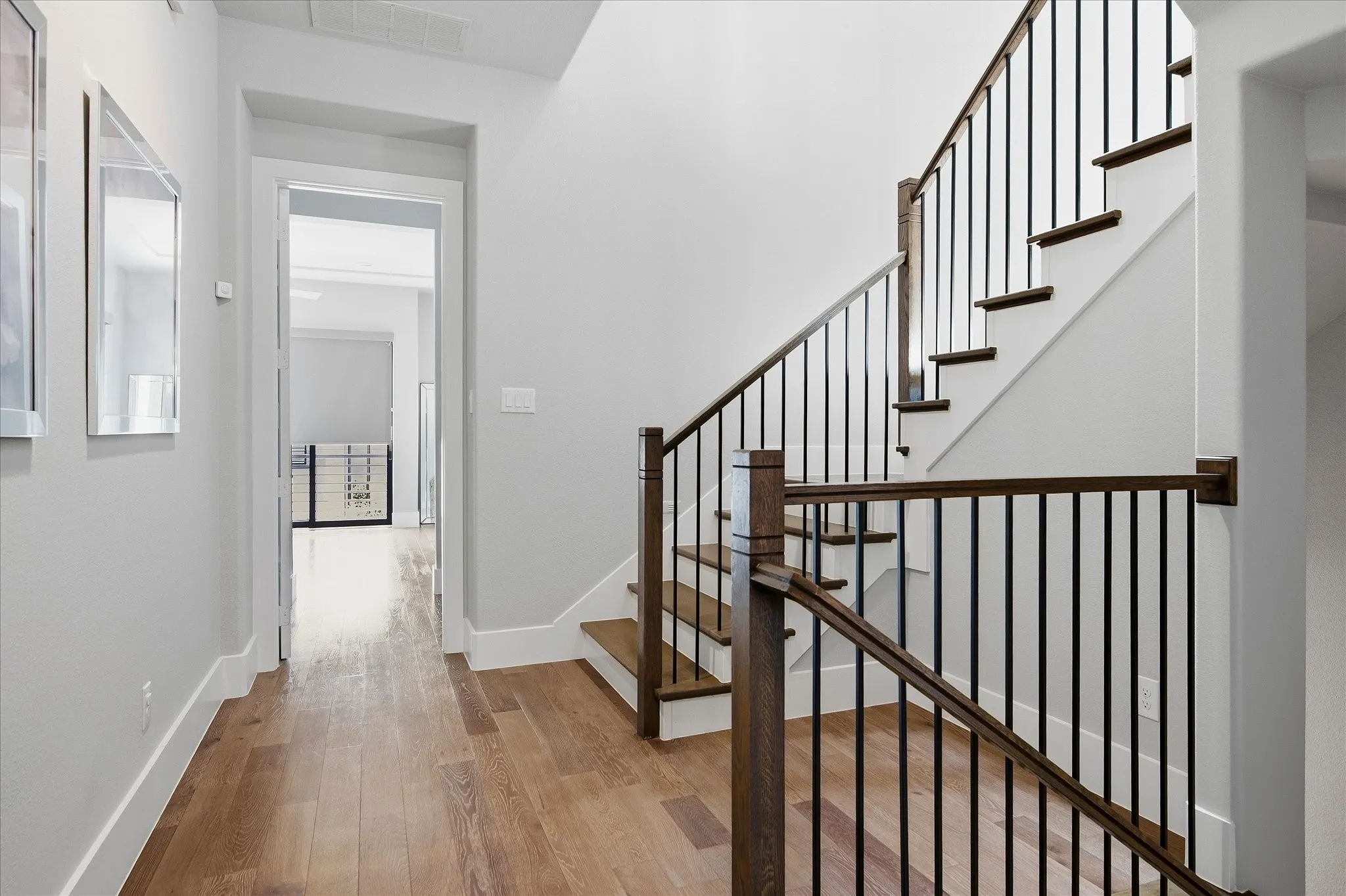 Single Family Residence For Sale in Collin County , 7858 Element Avenue, Plano, Texas 75024, 3 Bedroom, 4 Bathroom, 2 Garage spaces, 2,801 Sqft, built in 2018, mls#21331824, Real Estate Agent in Plano, Homes For Sale in Collin county, Homes For Sale in Plano, Realtor in Plano Texas, Real Estate Brokerage Independent Realty Texas, Luminita Cordes Realtor