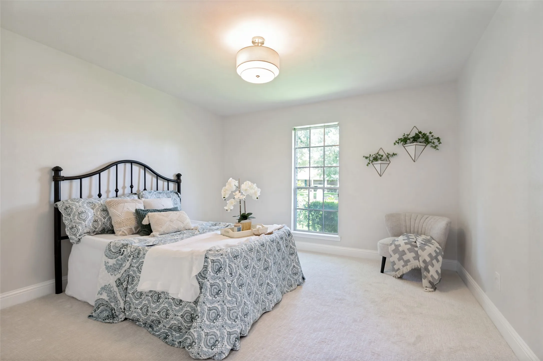 Single Family Residence For Sale in Tarrant County , 2221 Scarlet Lane, Grand Prairie, Texas 75050, 4 Bedroom, 3 Bathroom, 2 Garage spaces, 2,224 Sqft, built in 1968, mls#21334957, Real Estate Agent in Grand Prairie, Homes For Sale in Tarrant county, Homes For Sale in Grand Prairie, Realtor in Grand Prairie Texas, Real Estate Brokerage Independent Realty Texas, Luminita Cordes Realtor