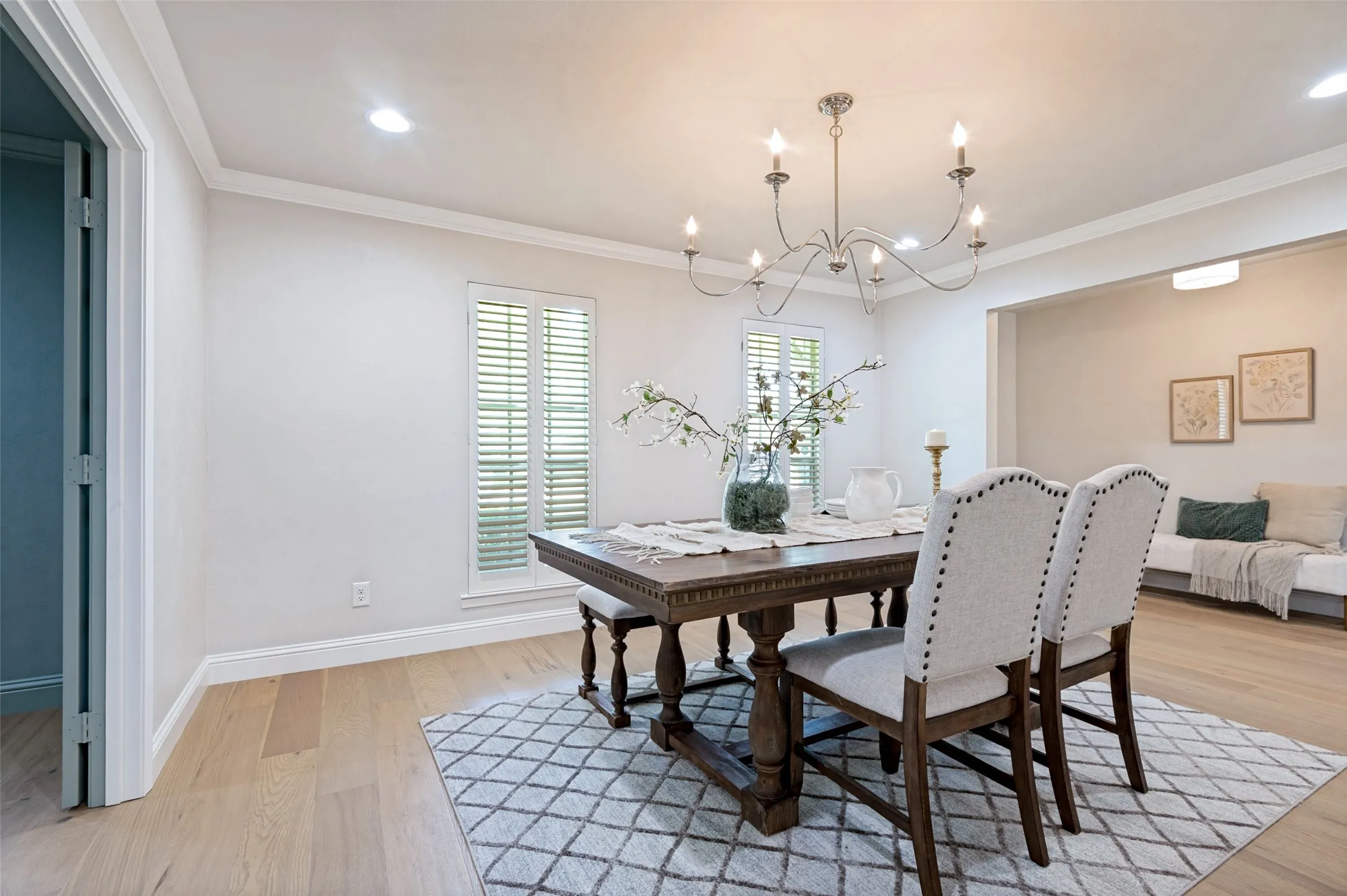 Single Family Residence For Sale in Tarrant County , 2221 Scarlet Lane, Grand Prairie, Texas 75050, 4 Bedroom, 3 Bathroom, 2 Garage spaces, 2,224 Sqft, built in 1968, mls#21334957, Real Estate Agent in Grand Prairie, Homes For Sale in Tarrant county, Homes For Sale in Grand Prairie, Realtor in Grand Prairie Texas, Real Estate Brokerage Independent Realty Texas, Luminita Cordes Realtor
