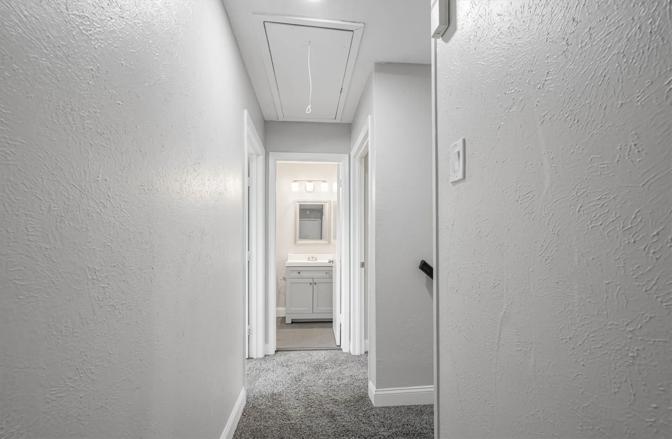 Townhouse For Rent in Denton County , 2203 Sheraton Drive, Carrollton, Texas 75007, 3 Bedroom, 3 Bathroom, Garage spaces, 1,374 Sqft, built in 1977, Price $1,995, mls#21330020, Real Estate Agent in Carrollton, Homes For Rent in Denton county, Homes For Rent in Carrollton, Realtor in Carrollton Texas, Real Estate Brokerage Independent Realty Texas, Luminita Cordes Realtor