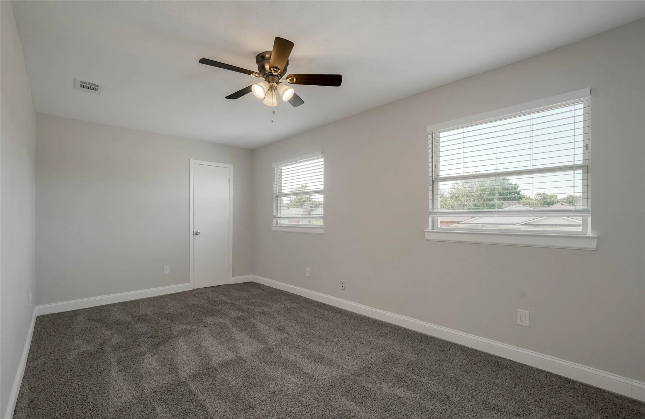 Townhouse For Rent in Denton County , 2203 Sheraton Drive, Carrollton, Texas 75007, 3 Bedroom, 3 Bathroom, Garage spaces, 1,374 Sqft, built in 1977, Price $1,995, mls#21330020, Real Estate Agent in Carrollton, Homes For Rent in Denton county, Homes For Rent in Carrollton, Realtor in Carrollton Texas, Real Estate Brokerage Independent Realty Texas, Luminita Cordes Realtor
