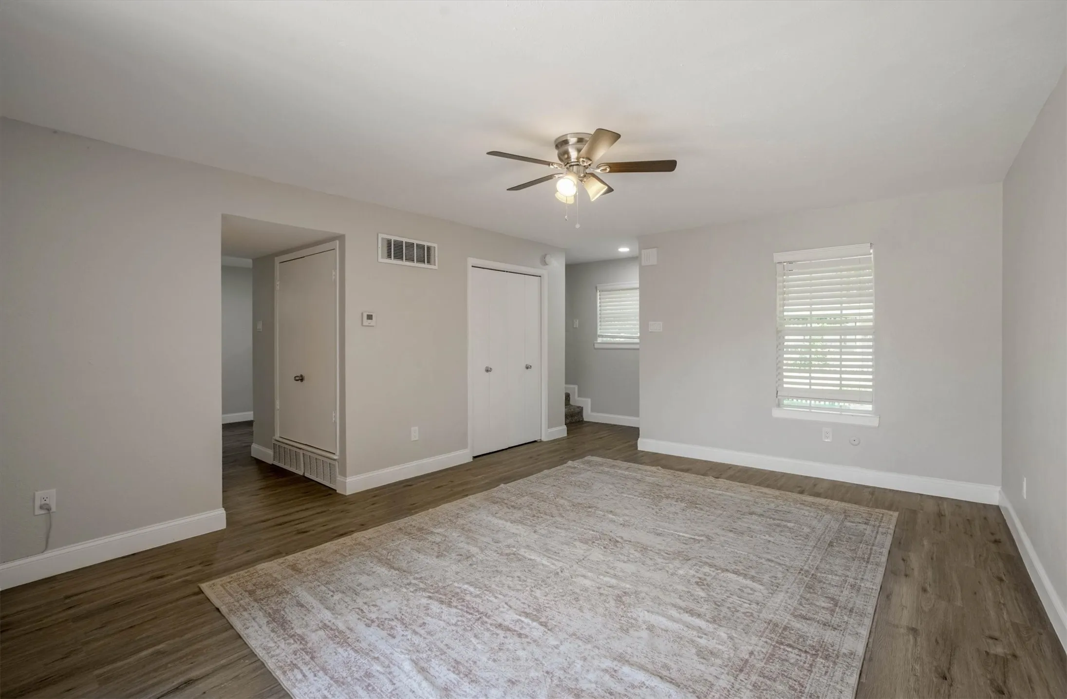 Townhouse For Rent in Denton County , 2203 Sheraton Drive, Carrollton, Texas 75007, 3 Bedroom, 3 Bathroom, Garage spaces, 1,374 Sqft, built in 1977, Price $1,995, mls#21330020, Real Estate Agent in Carrollton, Homes For Rent in Denton county, Homes For Rent in Carrollton, Realtor in Carrollton Texas, Real Estate Brokerage Independent Realty Texas, Luminita Cordes Realtor