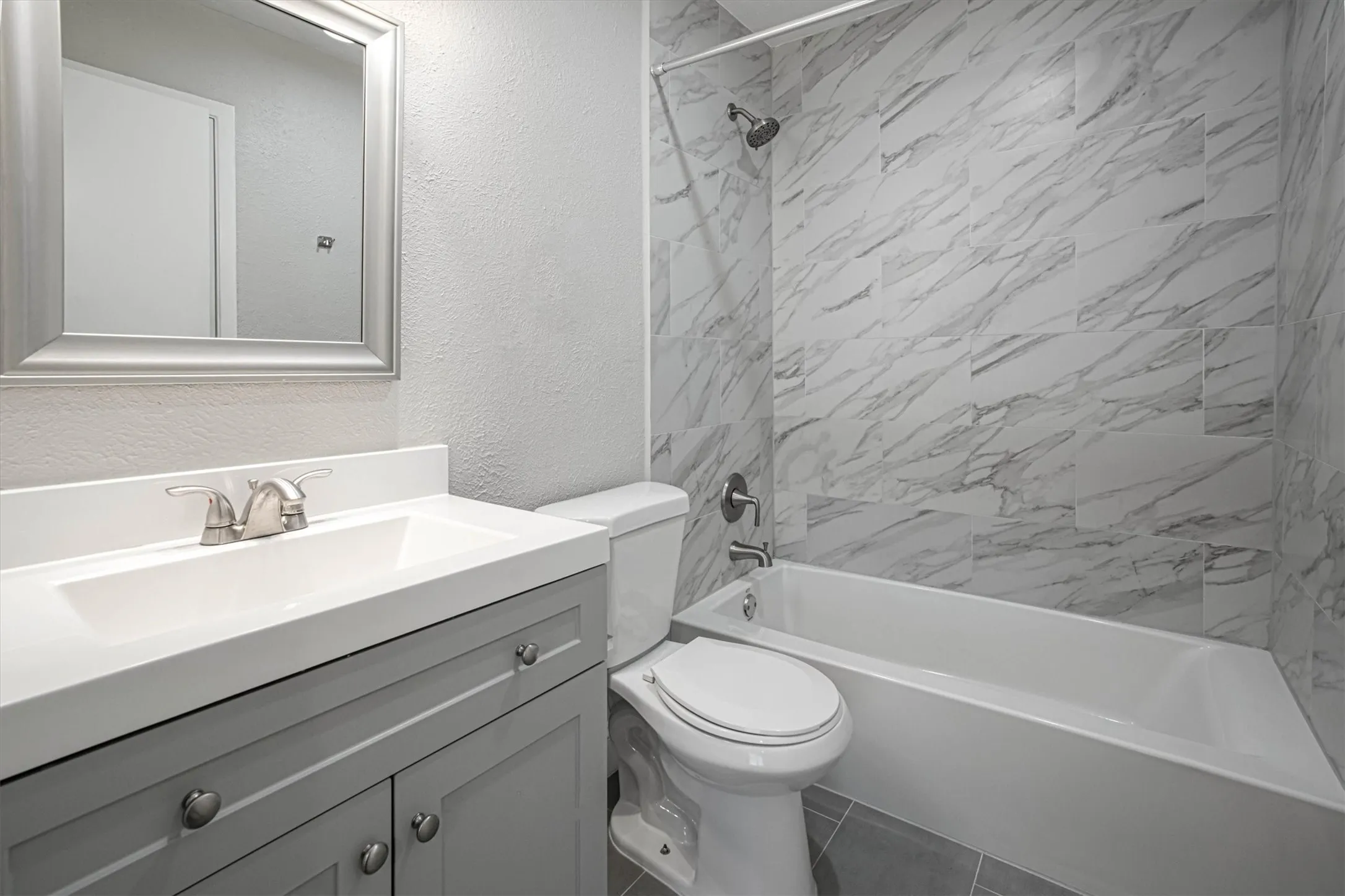Townhouse For Rent in Denton County , 2203 Sheraton Drive, Carrollton, Texas 75007, 3 Bedroom, 3 Bathroom, Garage spaces, 1,374 Sqft, built in 1977, Price $1,995, mls#21330020, Real Estate Agent in Carrollton, Homes For Rent in Denton county, Homes For Rent in Carrollton, Realtor in Carrollton Texas, Real Estate Brokerage Independent Realty Texas, Luminita Cordes Realtor