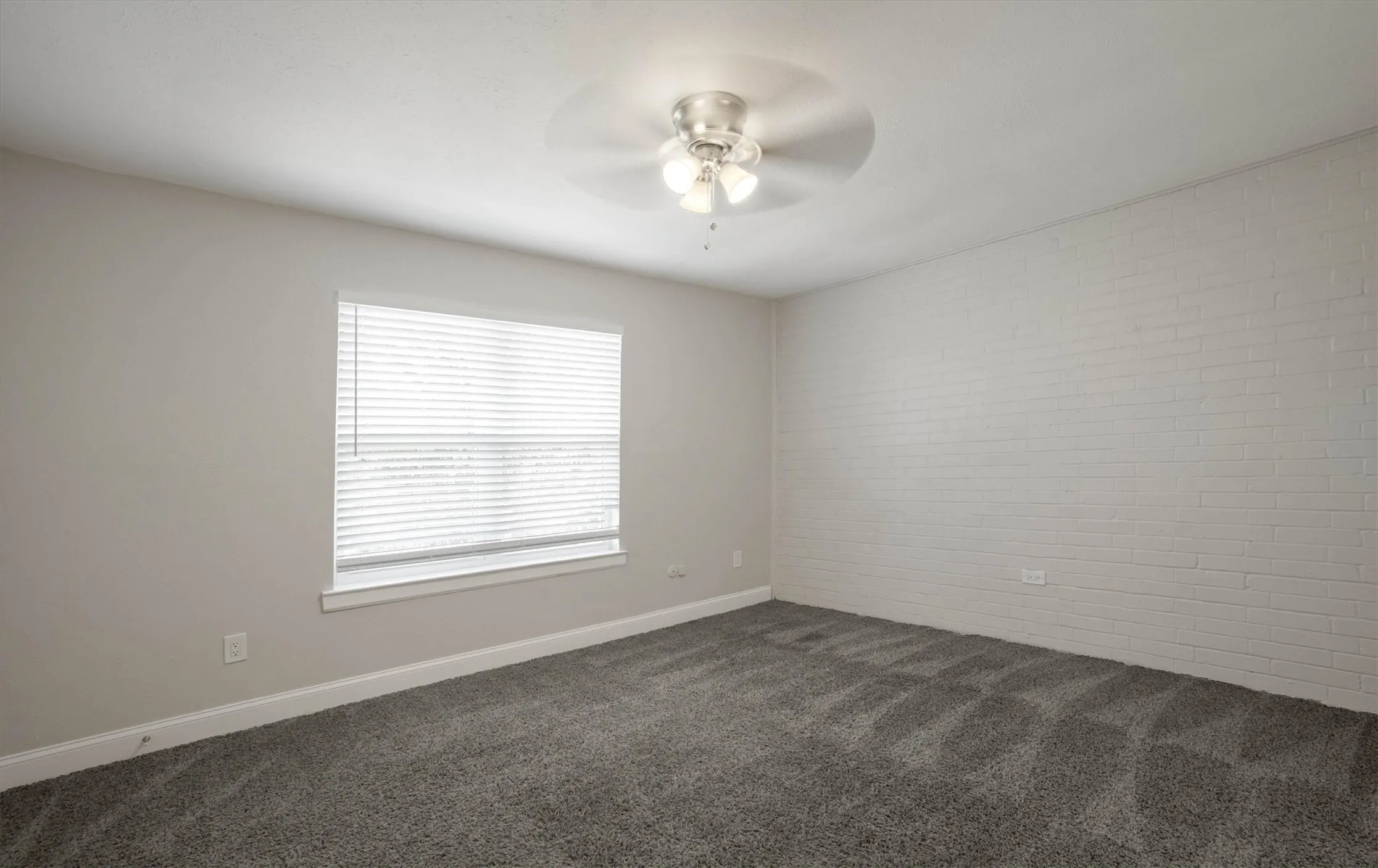 Townhouse For Rent in Denton County , 2203 Sheraton Drive, Carrollton, Texas 75007, 3 Bedroom, 3 Bathroom, Garage spaces, 1,374 Sqft, built in 1977, Price $1,995, mls#21330020, Real Estate Agent in Carrollton, Homes For Rent in Denton county, Homes For Rent in Carrollton, Realtor in Carrollton Texas, Real Estate Brokerage Independent Realty Texas, Luminita Cordes Realtor