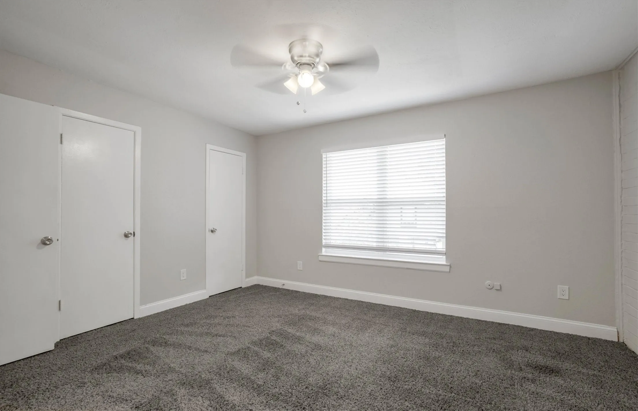 Townhouse For Rent in Denton County , 2203 Sheraton Drive, Carrollton, Texas 75007, 3 Bedroom, 3 Bathroom, Garage spaces, 1,374 Sqft, built in 1977, Price $1,995, mls#21330020, Real Estate Agent in Carrollton, Homes For Rent in Denton county, Homes For Rent in Carrollton, Realtor in Carrollton Texas, Real Estate Brokerage Independent Realty Texas, Luminita Cordes Realtor