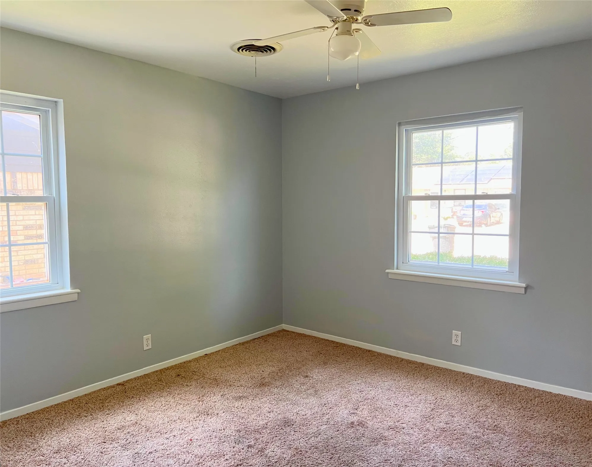 Single Family Residence For Sale in Wichita County , 1407 Ruidosa, Wichita Falls, Texas 76306, 3 Bedroom, 2 Bathroom, 1 Garage spaces, 1,452 Sqft, built in 1963, mls#21335475, Real Estate Agent in Wichita Falls, Homes For Sale in Wichita county, Homes For Sale in Wichita Falls, Realtor in Wichita Falls Texas, Real Estate Brokerage Independent Realty Texas, Luminita Cordes Realtor