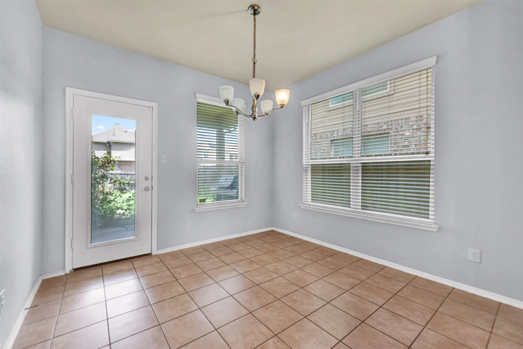 Single Family Residence For Rent in Hunt County , 1300 Land Oak Road, Royse City, Texas 75189, 3 Bedroom, 3 Bathroom, 2 Garage spaces, 1,970 Sqft, built in 2016, mls#21335466, Real Estate Agent in Royse City, Homes For Rent in Hunt county, Homes For Rent in Royse City, Realtor in Royse City Texas, Real Estate Brokerage Independent Realty Texas, Luminita Cordes Realtor