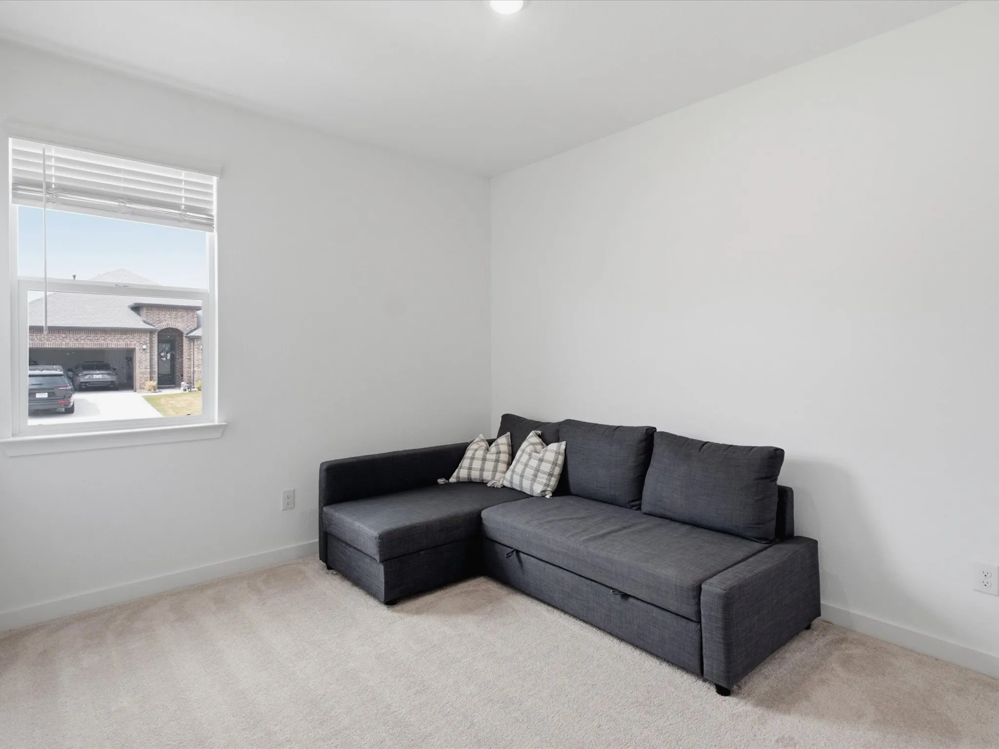 Single Family Residence For Sale in Denton County , 326 Texas Trail, Justin, Texas 76247, 4 Bedroom, 2 Bathroom, 2 Garage spaces, 1,999 Sqft, built in 2024, mls#21335193, Real Estate Agent in Justin, Homes For Sale in Denton county, Homes For Sale in Justin, Realtor in Justin Texas, Real Estate Brokerage Independent Realty Texas, Luminita Cordes Realtor