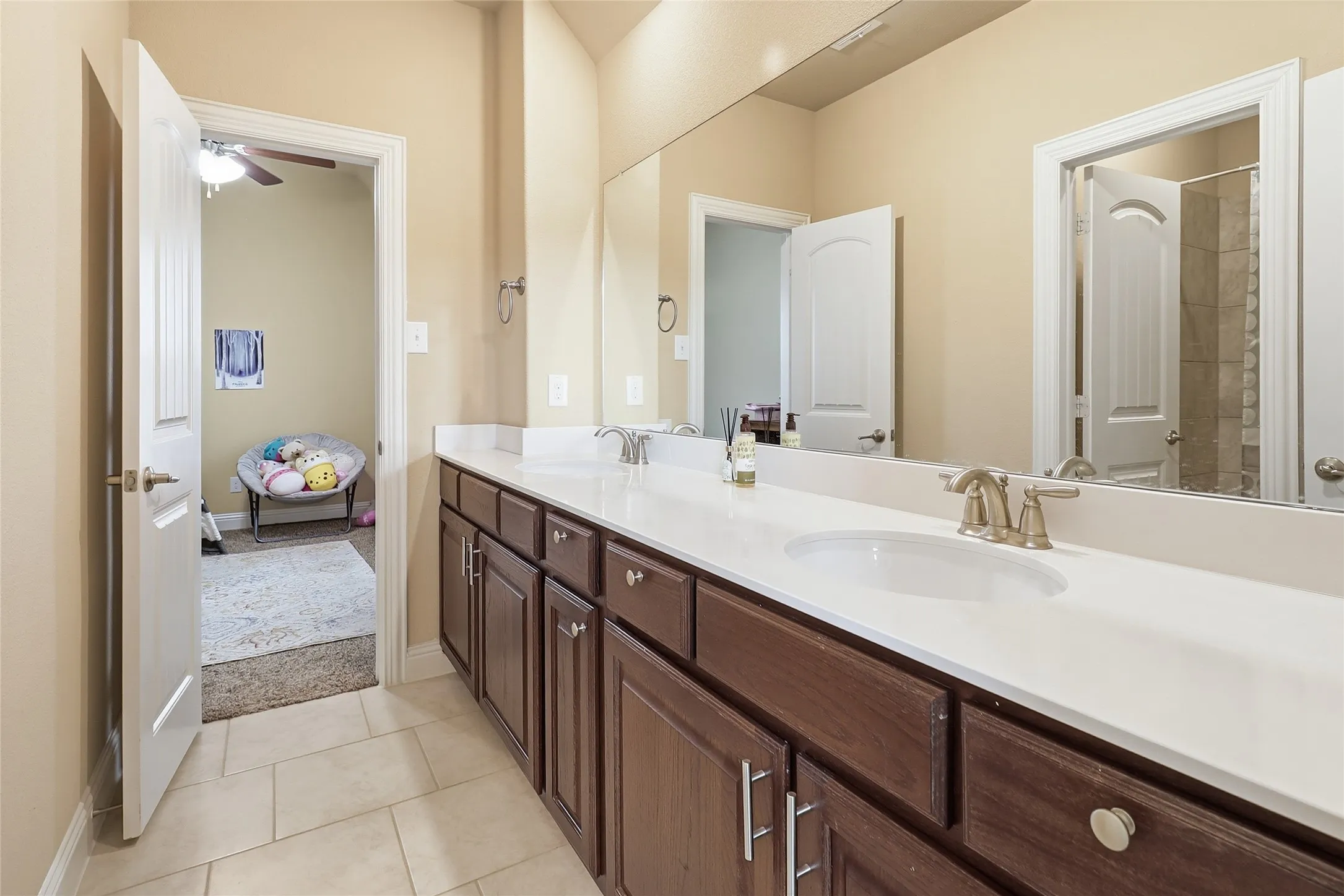 Single Family Residence For Sale in Collin County , 10713 Galveston Place, Mc Kinney, Texas 75071, 4 Bedroom, 4 Bathroom, 2 Garage spaces, 3,744 Sqft, built in 2018, mls#21335490, Real Estate Agent in Mc Kinney, Homes For Sale in Collin county, Homes For Sale in Mc Kinney, Realtor in Mc Kinney Texas, Real Estate Brokerage Independent Realty Texas, Luminita Cordes Realtor