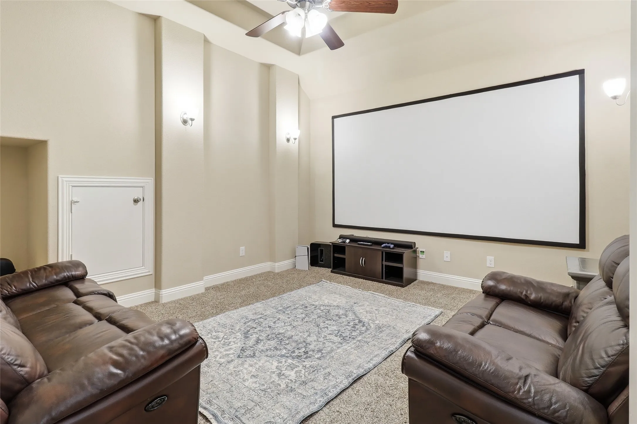 Single Family Residence For Sale in Collin County , 10713 Galveston Place, Mc Kinney, Texas 75071, 4 Bedroom, 4 Bathroom, 2 Garage spaces, 3,744 Sqft, built in 2018, mls#21335490, Real Estate Agent in Mc Kinney, Homes For Sale in Collin county, Homes For Sale in Mc Kinney, Realtor in Mc Kinney Texas, Real Estate Brokerage Independent Realty Texas, Luminita Cordes Realtor