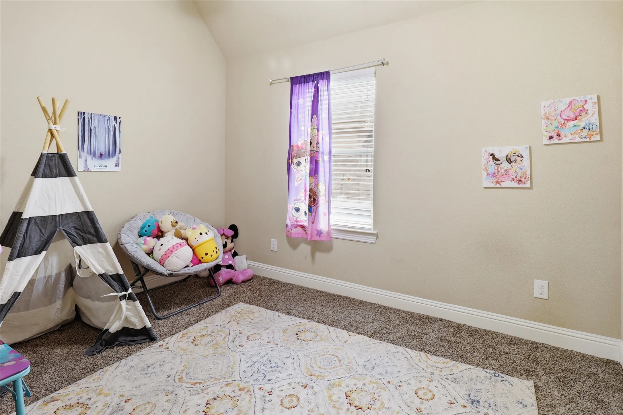 Single Family Residence For Sale in Collin County , 10713 Galveston Place, Mc Kinney, Texas 75071, 4 Bedroom, 4 Bathroom, 2 Garage spaces, 3,744 Sqft, built in 2018, mls#21335490, Real Estate Agent in Mc Kinney, Homes For Sale in Collin county, Homes For Sale in Mc Kinney, Realtor in Mc Kinney Texas, Real Estate Brokerage Independent Realty Texas, Luminita Cordes Realtor