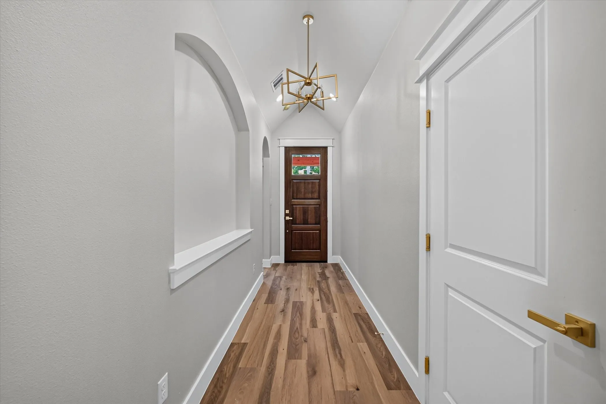 Single Family Residence For Sale in Tarrant County , 5005 Shackleford Street, Fort Worth, Texas 76119, 3 Bedroom, 2 Bathroom, 2 Garage spaces, 1,620 Sqft, built in 2026, mls#21334803, Real Estate Agent in Fort Worth, Homes For Sale in Tarrant county, Homes For Sale in Fort Worth, Realtor in Fort Worth Texas, Real Estate Brokerage Independent Realty Texas, Luminita Cordes Realtor
