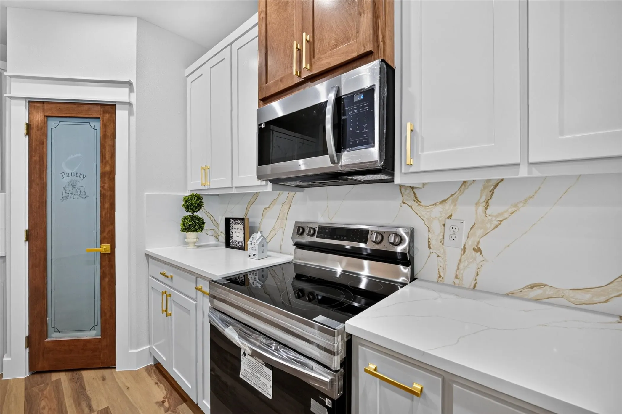 Single Family Residence For Sale in Tarrant County , 5005 Shackleford Street, Fort Worth, Texas 76119, 3 Bedroom, 2 Bathroom, 2 Garage spaces, 1,620 Sqft, built in 2026, mls#21334803, Real Estate Agent in Fort Worth, Homes For Sale in Tarrant county, Homes For Sale in Fort Worth, Realtor in Fort Worth Texas, Real Estate Brokerage Independent Realty Texas, Luminita Cordes Realtor