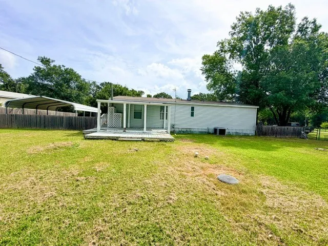 Mobile Home For Sale in Kaufman County , 18833 County Road 331, Terrell, Texas 75161, 3 Bedroom, 2 Bathroom, Garage spaces, 1,344 Sqft, built in 1990, mls#21335507, Real Estate Agent in Terrell, Homes For Sale in Kaufman county, Homes For Sale in Terrell, Realtor in Terrell Texas, Real Estate Brokerage Independent Realty Texas, Luminita Cordes Realtor