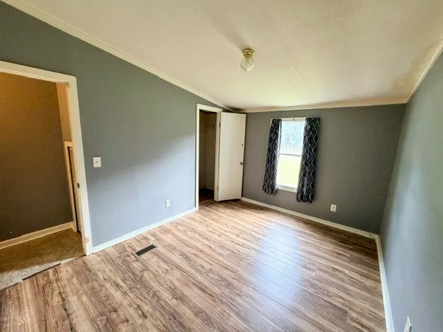 Mobile Home For Sale in Kaufman County , 18833 County Road 331, Terrell, Texas 75161, 3 Bedroom, 2 Bathroom, Garage spaces, 1,344 Sqft, built in 1990, mls#21335507, Real Estate Agent in Terrell, Homes For Sale in Kaufman county, Homes For Sale in Terrell, Realtor in Terrell Texas, Real Estate Brokerage Independent Realty Texas, Luminita Cordes Realtor