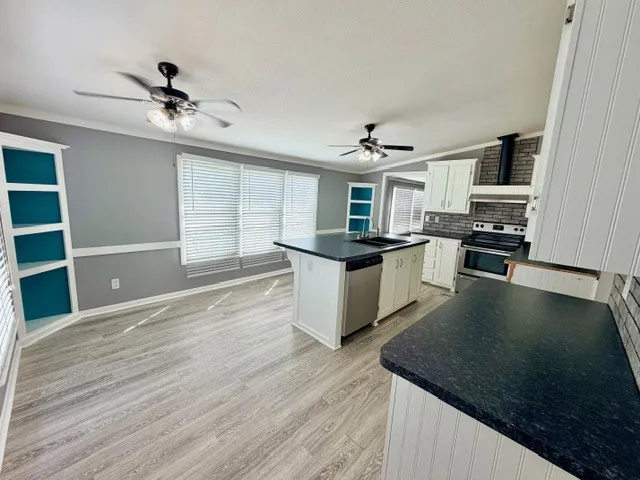 Mobile Home For Sale in Kaufman County , 18833 County Road 331, Terrell, Texas 75161, 3 Bedroom, 2 Bathroom, Garage spaces, 1,344 Sqft, built in 1990, mls#21335507, Real Estate Agent in Terrell, Homes For Sale in Kaufman county, Homes For Sale in Terrell, Realtor in Terrell Texas, Real Estate Brokerage Independent Realty Texas, Luminita Cordes Realtor