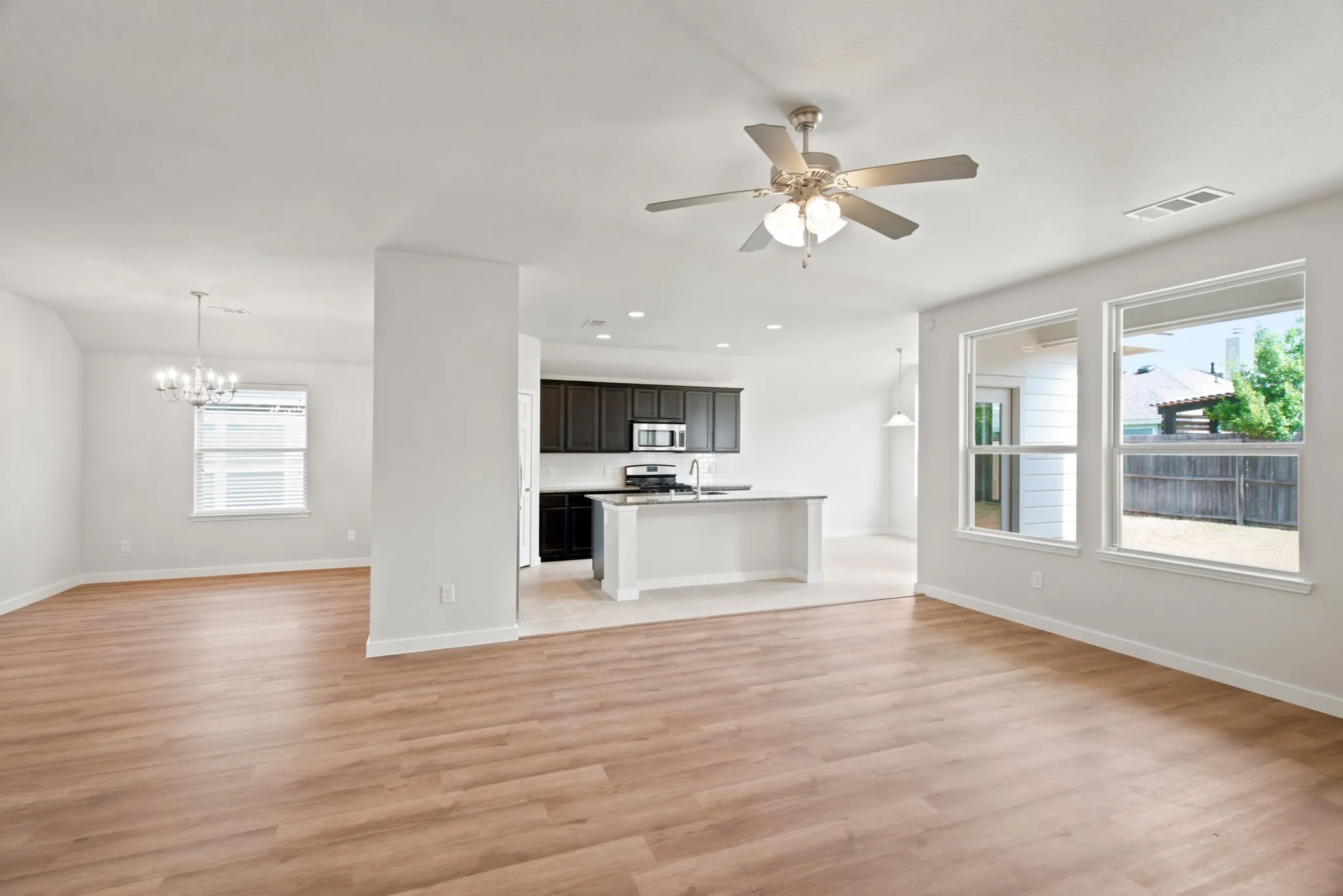 Single Family Residence For Sale in Denton County , 1705 Zebra Finch Drive, Little Elm, Texas 75068, 4 Bedroom, 3 Bathroom, 2 Garage spaces, 2,105 Sqft, built in 2014, mls#21334327, Real Estate Agent in Little Elm, Homes For Sale in Denton county, Homes For Sale in Little Elm, Realtor in Little Elm Texas, Real Estate Brokerage Independent Realty Texas, Luminita Cordes Realtor