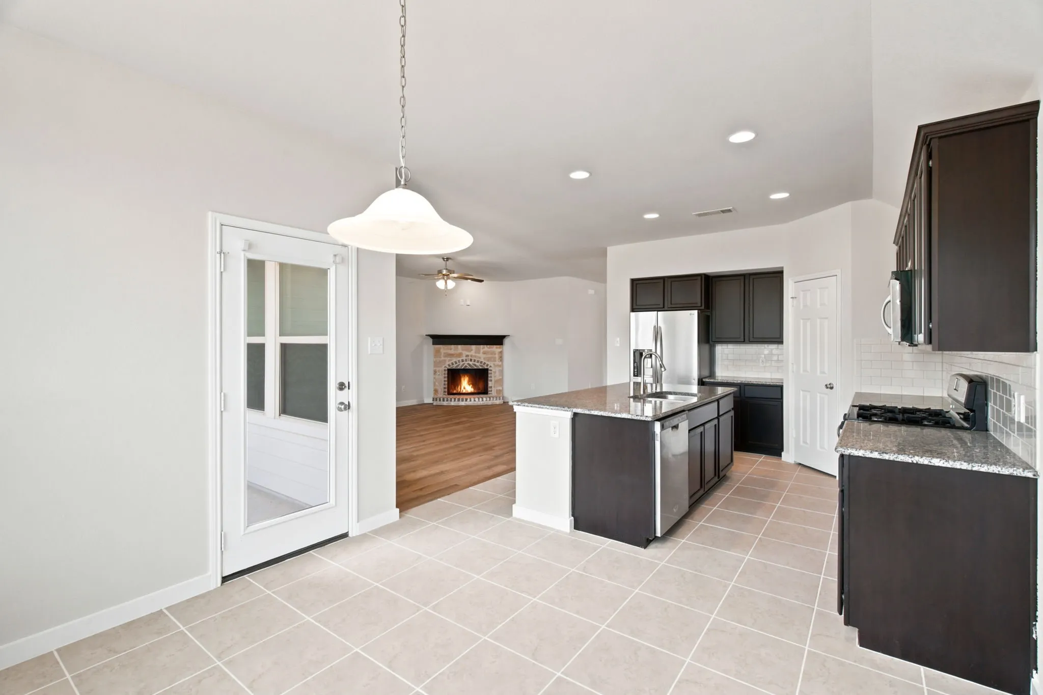 Single Family Residence For Sale in Denton County , 1705 Zebra Finch Drive, Little Elm, Texas 75068, 4 Bedroom, 3 Bathroom, 2 Garage spaces, 2,105 Sqft, built in 2014, mls#21334327, Real Estate Agent in Little Elm, Homes For Sale in Denton county, Homes For Sale in Little Elm, Realtor in Little Elm Texas, Real Estate Brokerage Independent Realty Texas, Luminita Cordes Realtor