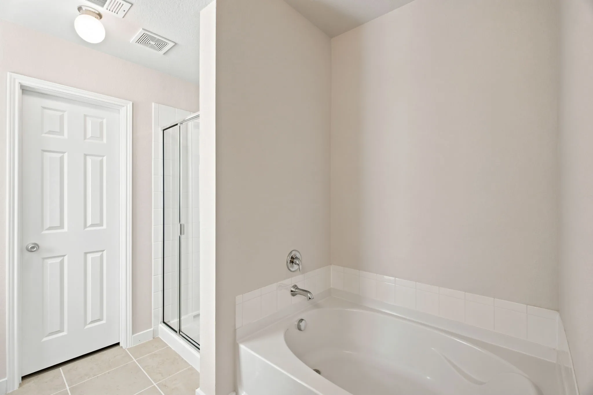 Single Family Residence For Sale in Denton County , 1705 Zebra Finch Drive, Little Elm, Texas 75068, 4 Bedroom, 3 Bathroom, 2 Garage spaces, 2,105 Sqft, built in 2014, mls#21334327, Real Estate Agent in Little Elm, Homes For Sale in Denton county, Homes For Sale in Little Elm, Realtor in Little Elm Texas, Real Estate Brokerage Independent Realty Texas, Luminita Cordes Realtor