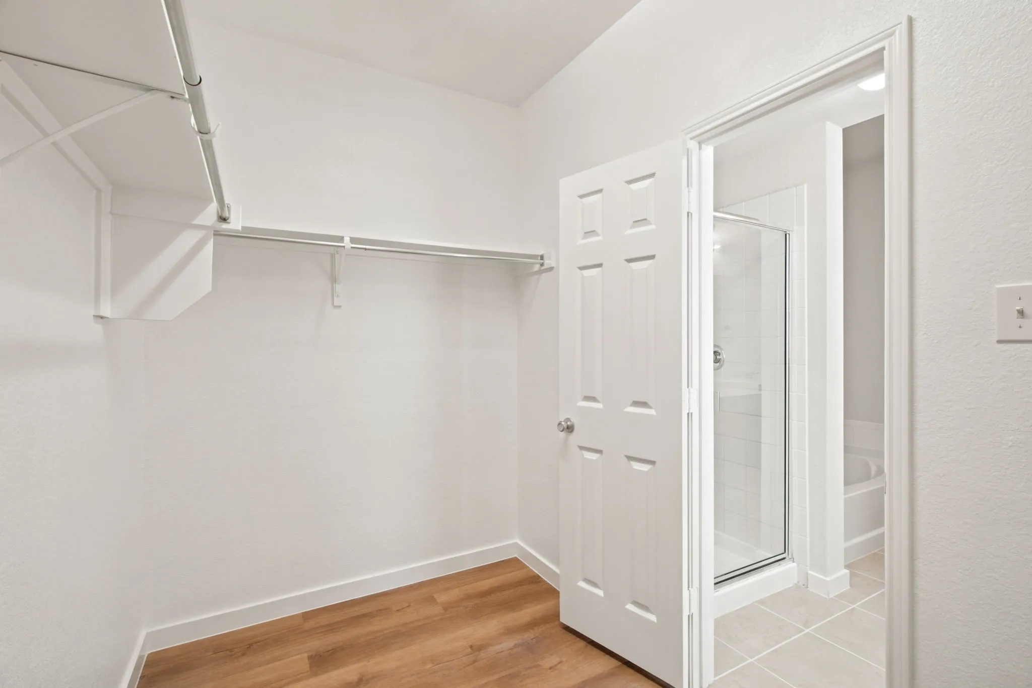 Single Family Residence For Sale in Denton County , 1705 Zebra Finch Drive, Little Elm, Texas 75068, 4 Bedroom, 3 Bathroom, 2 Garage spaces, 2,105 Sqft, built in 2014, mls#21334327, Real Estate Agent in Little Elm, Homes For Sale in Denton county, Homes For Sale in Little Elm, Realtor in Little Elm Texas, Real Estate Brokerage Independent Realty Texas, Luminita Cordes Realtor