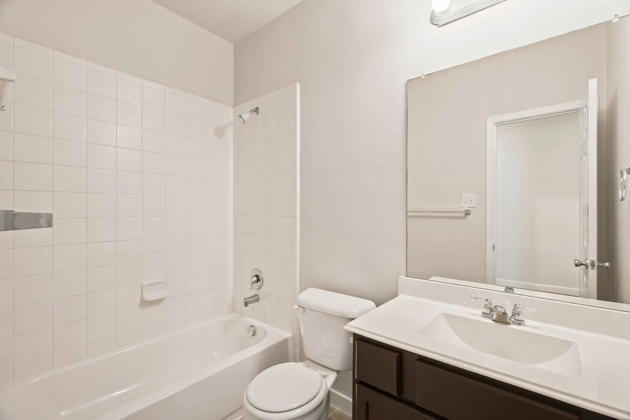 Single Family Residence For Sale in Denton County , 1705 Zebra Finch Drive, Little Elm, Texas 75068, 4 Bedroom, 3 Bathroom, 2 Garage spaces, 2,105 Sqft, built in 2014, mls#21334327, Real Estate Agent in Little Elm, Homes For Sale in Denton county, Homes For Sale in Little Elm, Realtor in Little Elm Texas, Real Estate Brokerage Independent Realty Texas, Luminita Cordes Realtor