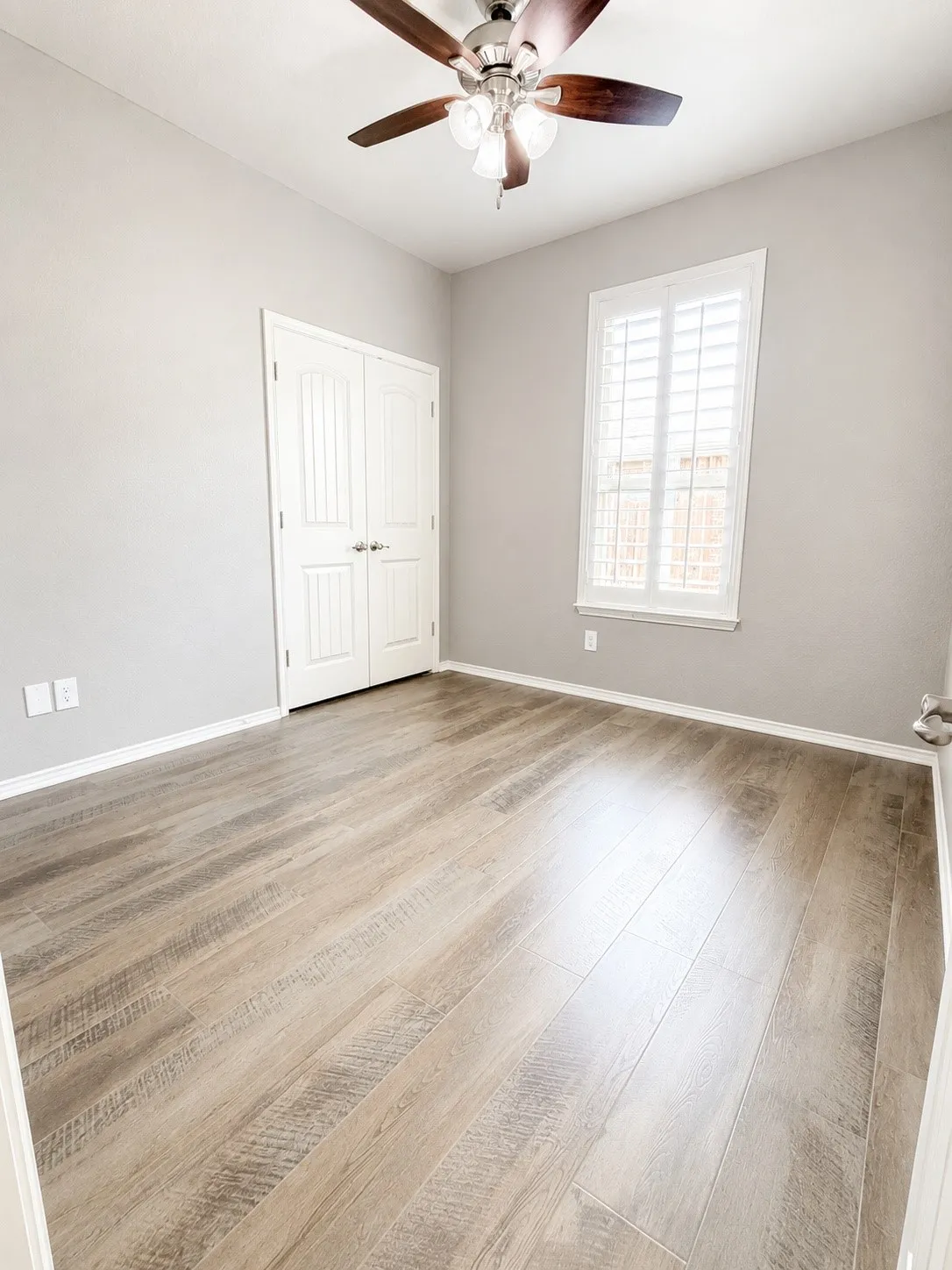 Single Family Residence For Rent in Collin County , 301 Hideaway Road, Mc Kinney, Texas 75072, 4 Bedroom, 2 Bathroom, 2 Garage spaces, 1,775 Sqft, built in 2014, mls#21335510, Real Estate Agent in Mc Kinney, Homes For Rent in Collin county, Homes For Rent in Mc Kinney, Realtor in Mc Kinney Texas, Real Estate Brokerage Independent Realty Texas, Luminita Cordes Realtor