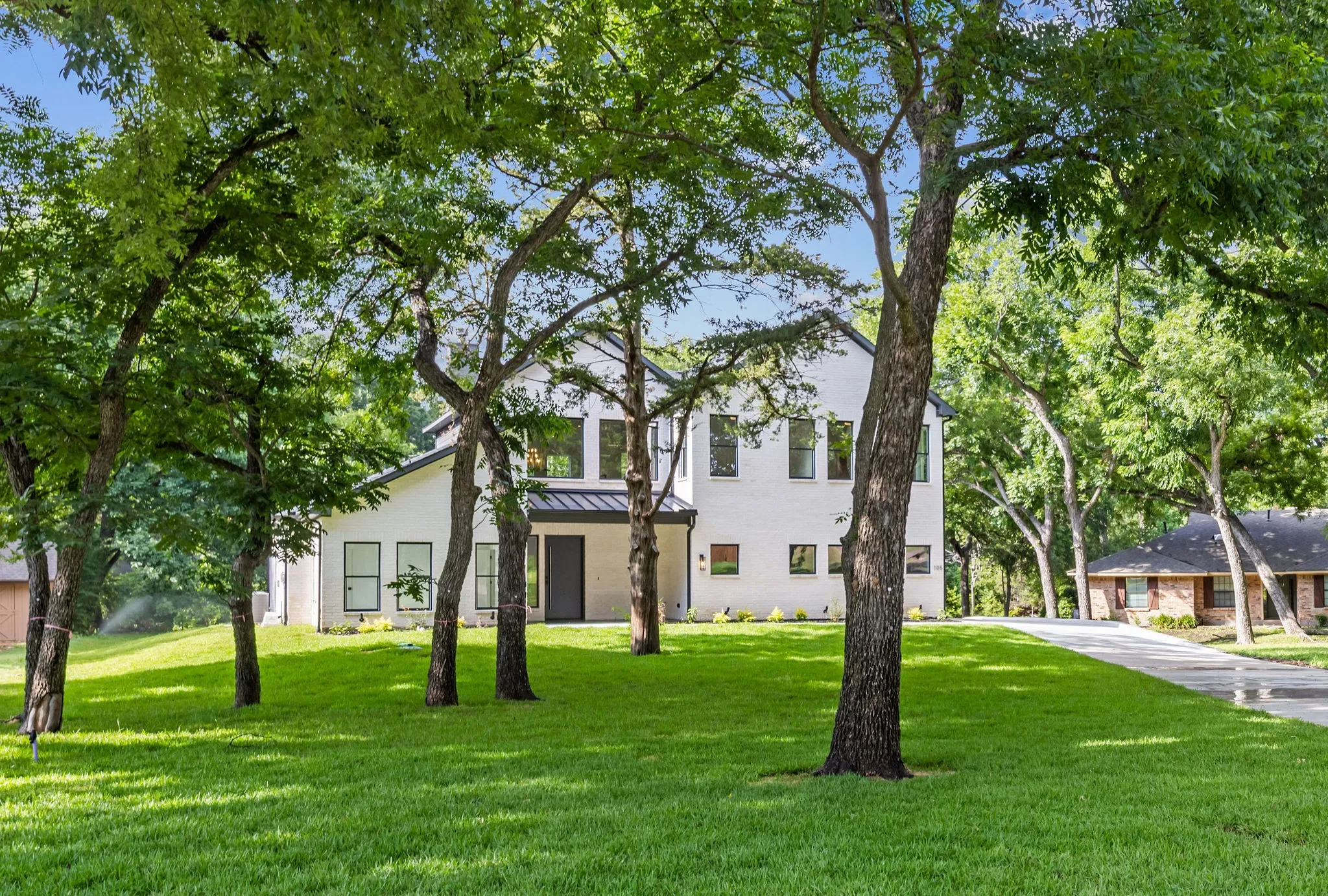 Single Family Residence For Sale in Ellis County , 105 Forest Brook Street, Oak Leaf, Texas 75154, 4 Bedroom, 3 Bathroom, 2 Garage spaces, 3,374 Sqft, built in 2026, mls#21335511, Real Estate Agent in Oak Leaf, Homes For Sale in Ellis county, Homes For Sale in Oak Leaf, Realtor in Oak Leaf Texas, Real Estate Brokerage Independent Realty Texas, Luminita Cordes Realtor