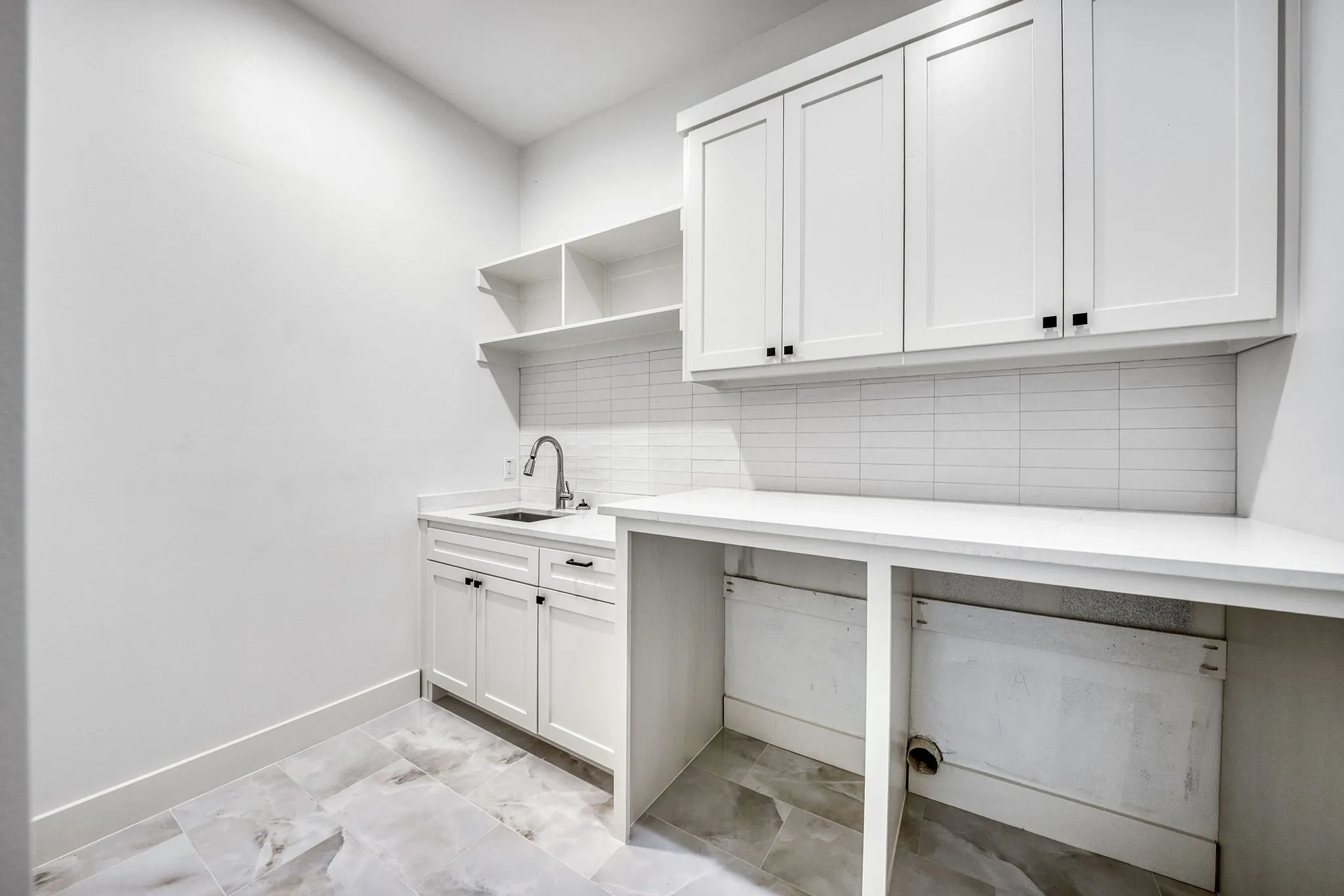 Single Family Residence For Sale in Ellis County , 105 Forest Brook Street, Oak Leaf, Texas 75154, 4 Bedroom, 3 Bathroom, 2 Garage spaces, 3,374 Sqft, built in 2026, mls#21335511, Real Estate Agent in Oak Leaf, Homes For Sale in Ellis county, Homes For Sale in Oak Leaf, Realtor in Oak Leaf Texas, Real Estate Brokerage Independent Realty Texas, Luminita Cordes Realtor