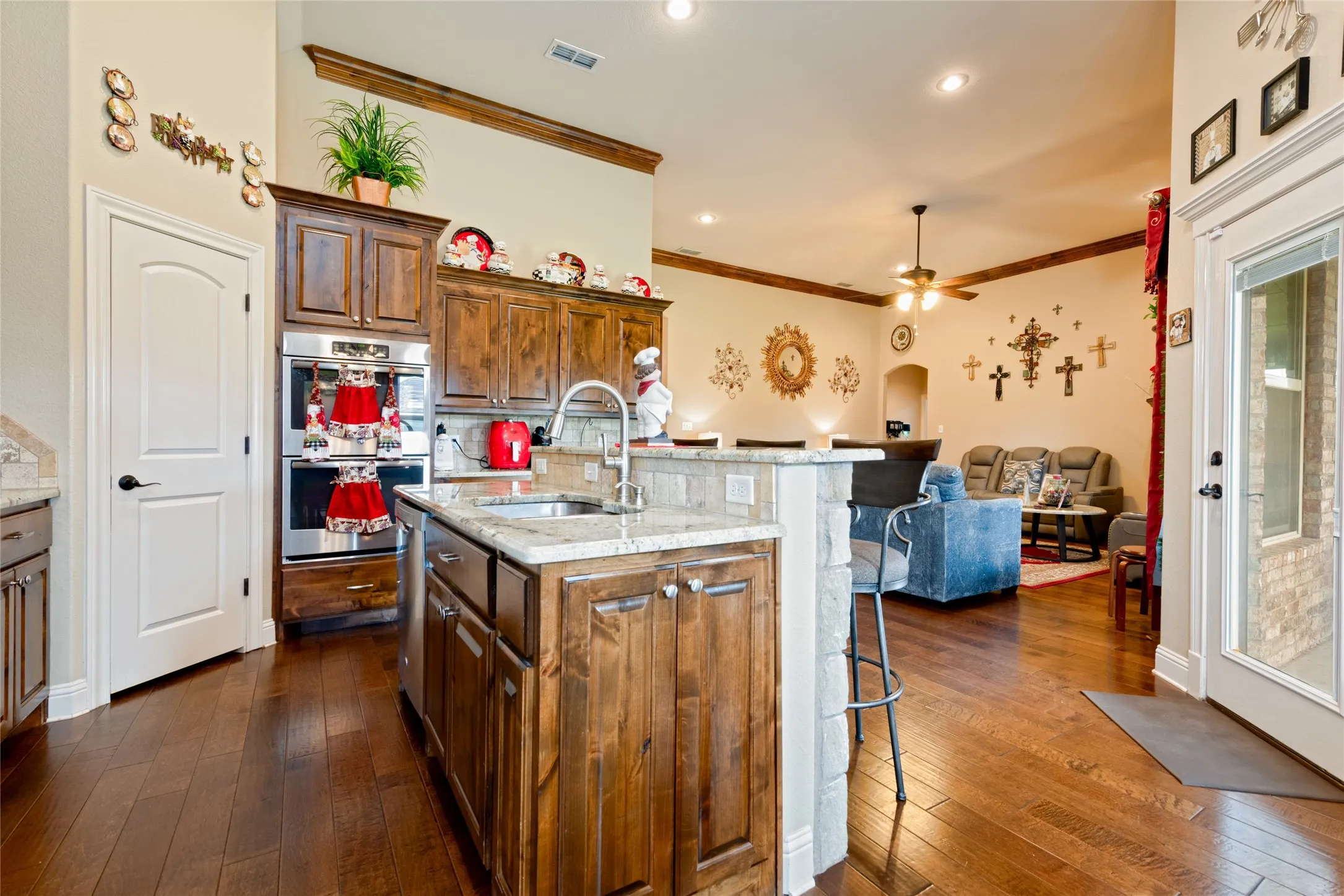 Single Family Residence For Sale in Taylor County , 6418 Milestone Drive, Abilene, Texas 79606, 4 Bedroom, 3 Bathroom, 2 Garage spaces, 2,218 Sqft, built in 2015, mls#21335514, Real Estate Agent in Abilene, Homes For Sale in Taylor county, Homes For Sale in Abilene, Realtor in Abilene Texas, Real Estate Brokerage Independent Realty Texas, Luminita Cordes Realtor