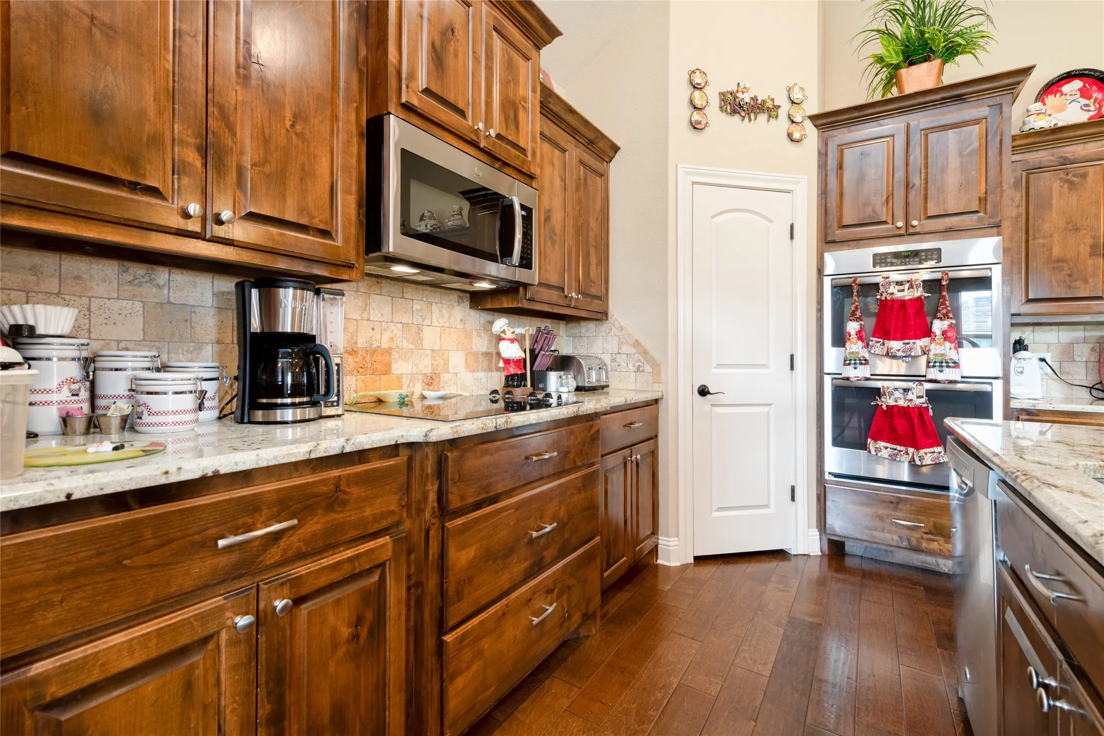 Single Family Residence For Sale in Taylor County , 6418 Milestone Drive, Abilene, Texas 79606, 4 Bedroom, 3 Bathroom, 2 Garage spaces, 2,218 Sqft, built in 2015, mls#21335514, Real Estate Agent in Abilene, Homes For Sale in Taylor county, Homes For Sale in Abilene, Realtor in Abilene Texas, Real Estate Brokerage Independent Realty Texas, Luminita Cordes Realtor