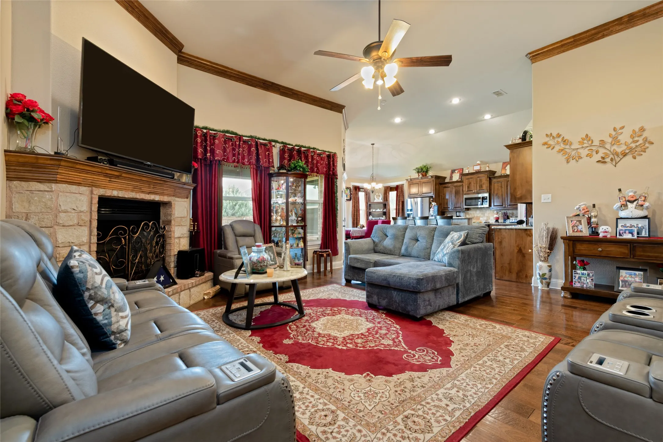 Single Family Residence For Sale in Taylor County , 6418 Milestone Drive, Abilene, Texas 79606, 4 Bedroom, 3 Bathroom, 2 Garage spaces, 2,218 Sqft, built in 2015, mls#21335514, Real Estate Agent in Abilene, Homes For Sale in Taylor county, Homes For Sale in Abilene, Realtor in Abilene Texas, Real Estate Brokerage Independent Realty Texas, Luminita Cordes Realtor