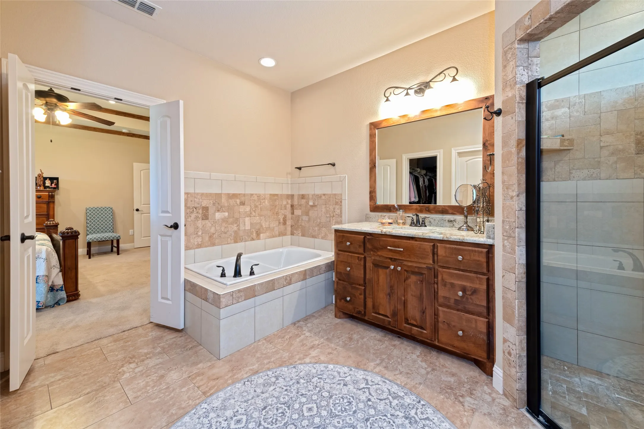 Single Family Residence For Sale in Taylor County , 6418 Milestone Drive, Abilene, Texas 79606, 4 Bedroom, 3 Bathroom, 2 Garage spaces, 2,218 Sqft, built in 2015, mls#21335514, Real Estate Agent in Abilene, Homes For Sale in Taylor county, Homes For Sale in Abilene, Realtor in Abilene Texas, Real Estate Brokerage Independent Realty Texas, Luminita Cordes Realtor