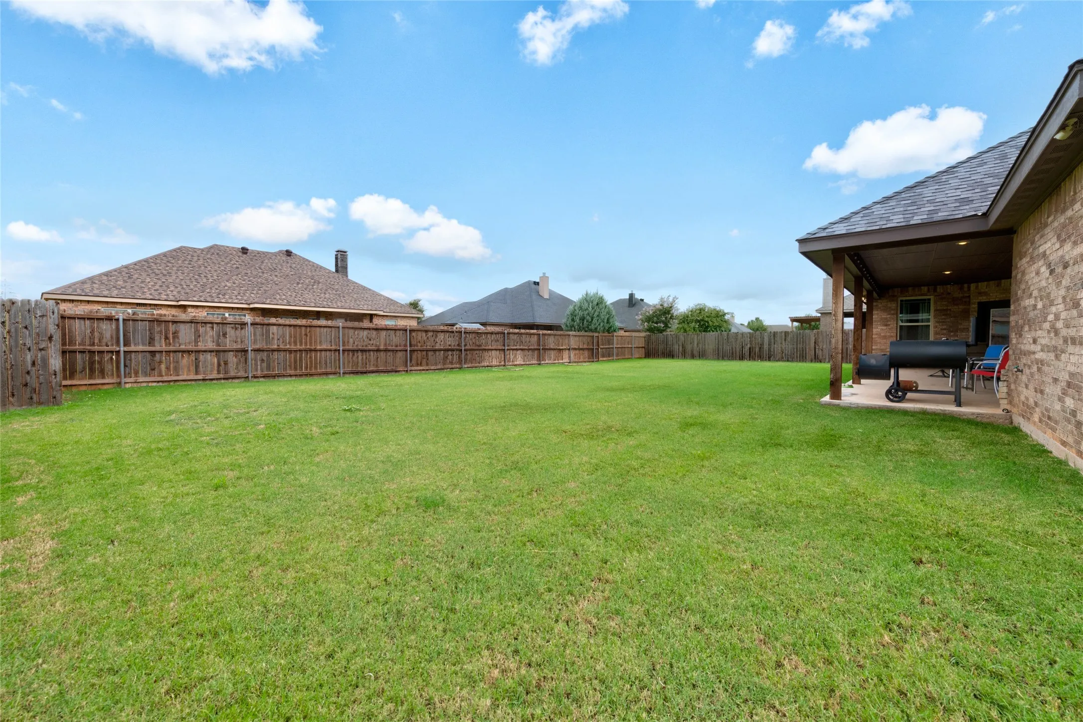 Single Family Residence For Sale in Taylor County , 6418 Milestone Drive, Abilene, Texas 79606, 4 Bedroom, 3 Bathroom, 2 Garage spaces, 2,218 Sqft, built in 2015, mls#21335514, Real Estate Agent in Abilene, Homes For Sale in Taylor county, Homes For Sale in Abilene, Realtor in Abilene Texas, Real Estate Brokerage Independent Realty Texas, Luminita Cordes Realtor