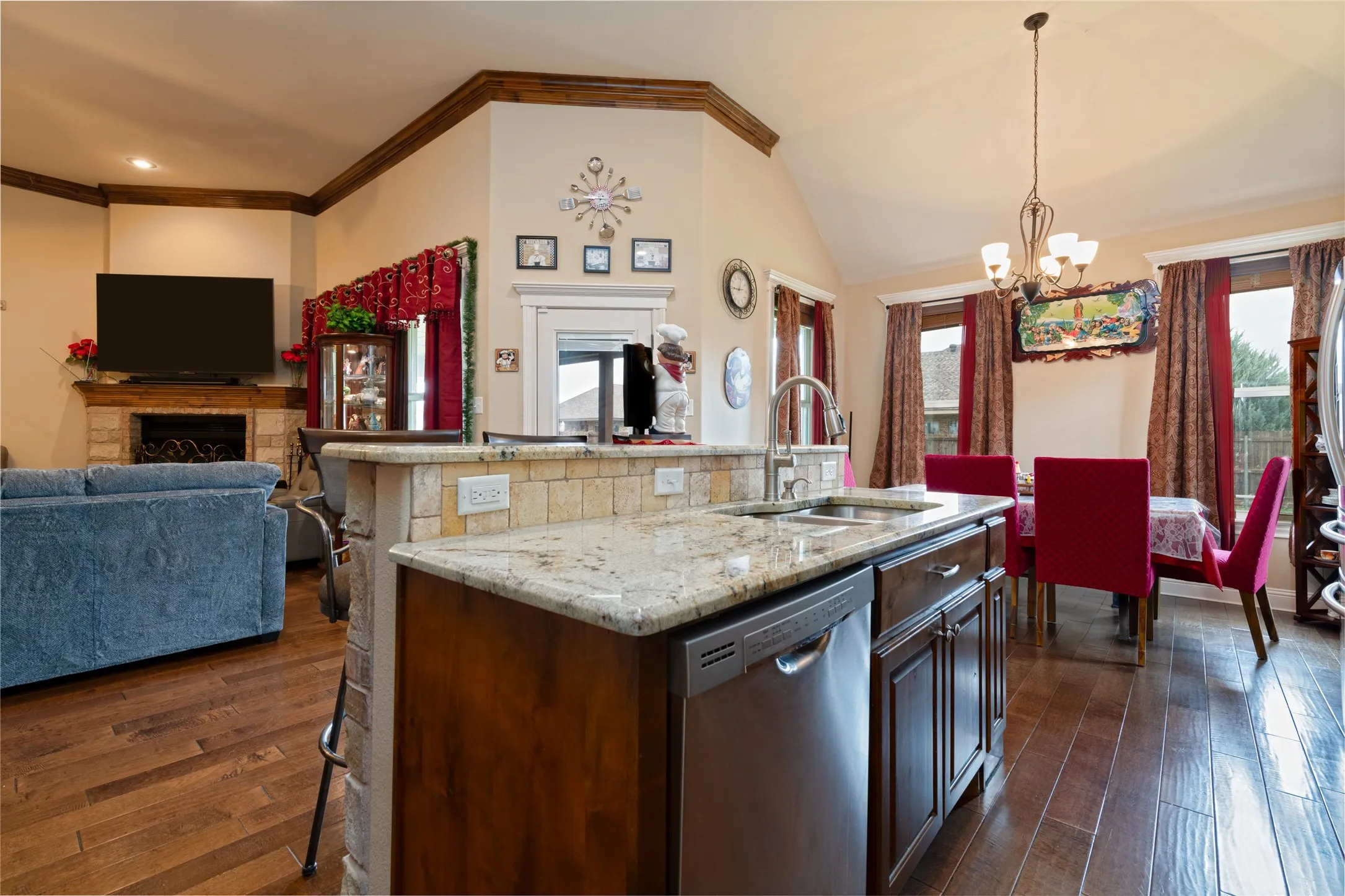 Single Family Residence For Sale in Taylor County , 6418 Milestone Drive, Abilene, Texas 79606, 4 Bedroom, 3 Bathroom, 2 Garage spaces, 2,218 Sqft, built in 2015, mls#21335514, Real Estate Agent in Abilene, Homes For Sale in Taylor county, Homes For Sale in Abilene, Realtor in Abilene Texas, Real Estate Brokerage Independent Realty Texas, Luminita Cordes Realtor