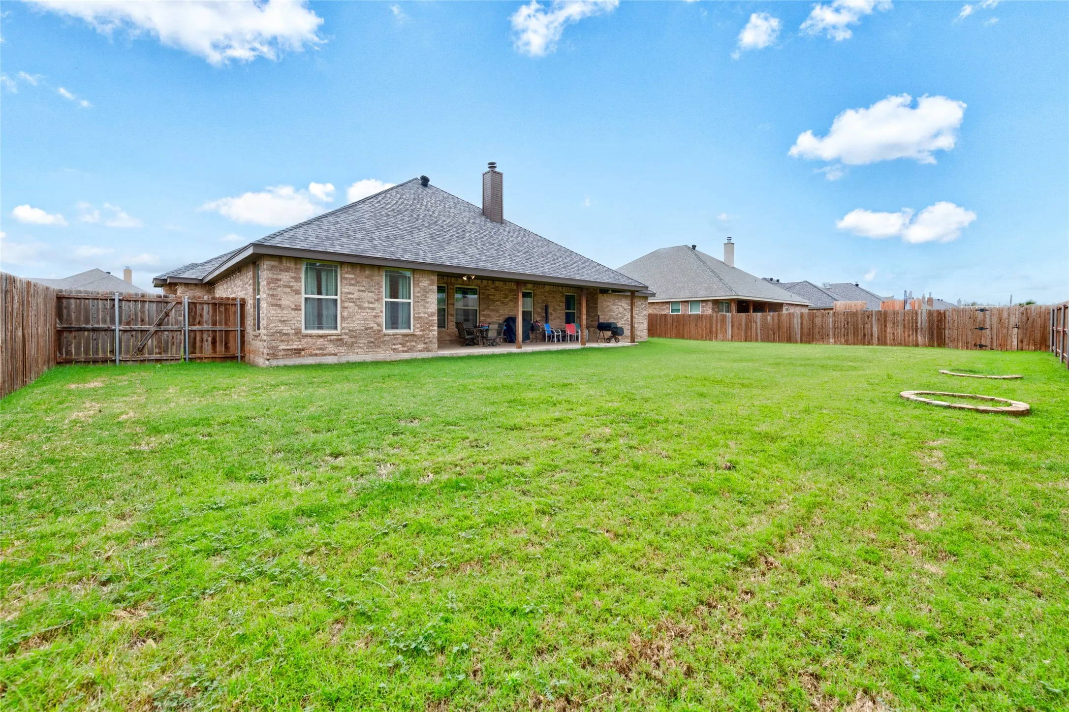 Single Family Residence For Sale in Taylor County , 6418 Milestone Drive, Abilene, Texas 79606, 4 Bedroom, 3 Bathroom, 2 Garage spaces, 2,218 Sqft, built in 2015, mls#21335514, Real Estate Agent in Abilene, Homes For Sale in Taylor county, Homes For Sale in Abilene, Realtor in Abilene Texas, Real Estate Brokerage Independent Realty Texas, Luminita Cordes Realtor