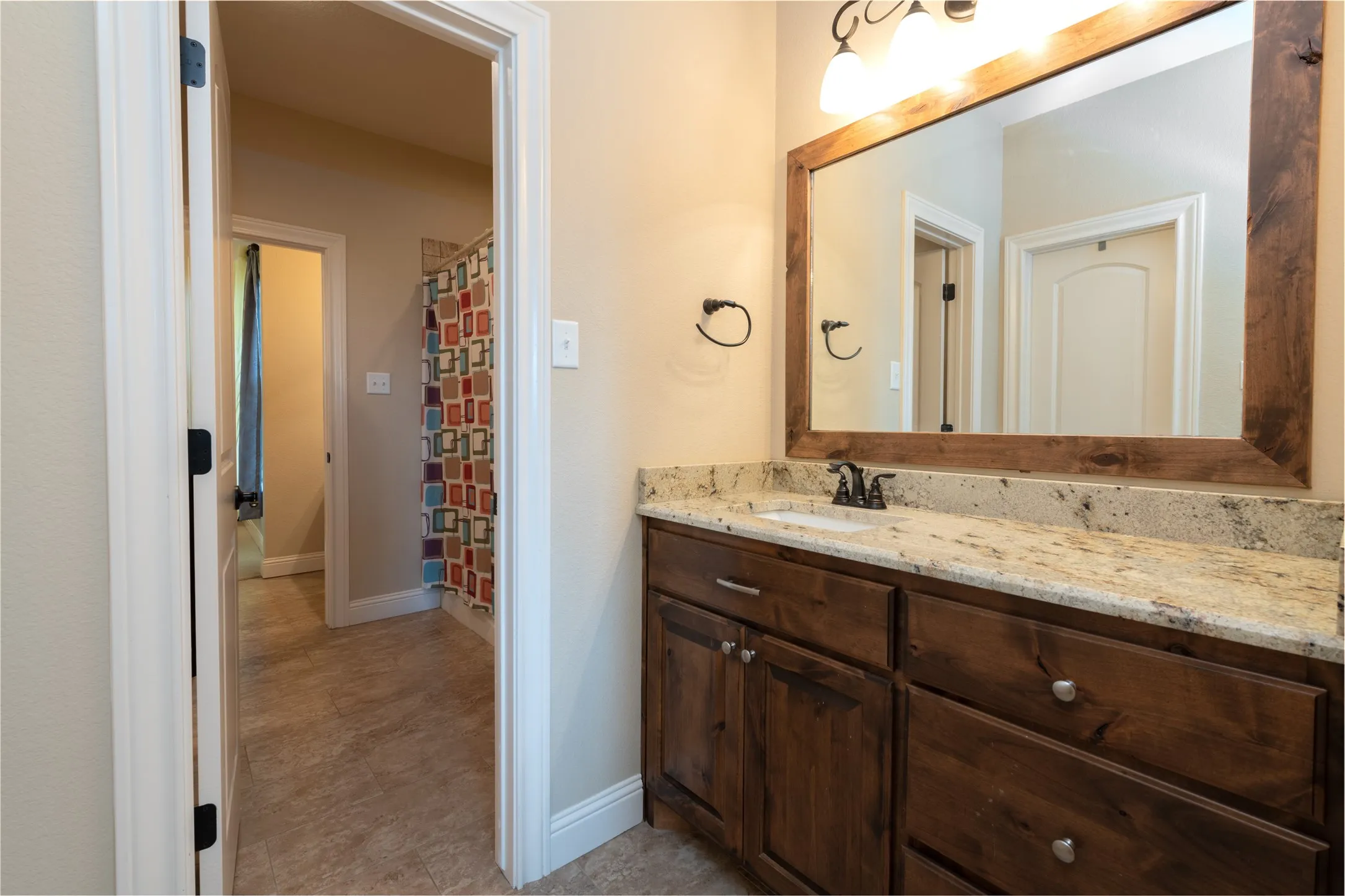 Single Family Residence For Sale in Taylor County , 6418 Milestone Drive, Abilene, Texas 79606, 4 Bedroom, 3 Bathroom, 2 Garage spaces, 2,218 Sqft, built in 2015, mls#21335514, Real Estate Agent in Abilene, Homes For Sale in Taylor county, Homes For Sale in Abilene, Realtor in Abilene Texas, Real Estate Brokerage Independent Realty Texas, Luminita Cordes Realtor
