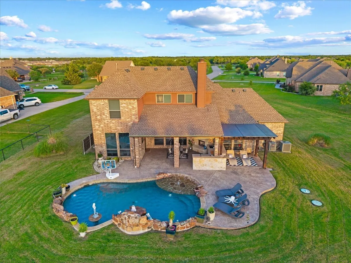 Single Family Residence For Sale in Rockwall County , 5062 White Pine Drive, Royse City, Texas 75189, 4 Bedroom, 3 Bathroom, 3 Garage spaces, 2,876 Sqft, built in 2011, mls#21335377, Real Estate Agent in Royse City, Homes For Sale in Rockwall county, Homes For Sale in Royse City, Realtor in Royse City Texas, Real Estate Brokerage Independent Realty Texas, Luminita Cordes Realtor