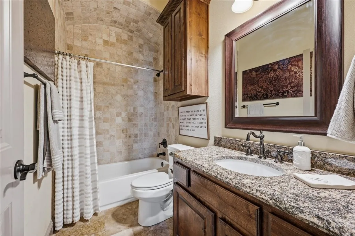 Single Family Residence For Sale in Rockwall County , 5062 White Pine Drive, Royse City, Texas 75189, 4 Bedroom, 3 Bathroom, 3 Garage spaces, 2,876 Sqft, built in 2011, mls#21335377, Real Estate Agent in Royse City, Homes For Sale in Rockwall county, Homes For Sale in Royse City, Realtor in Royse City Texas, Real Estate Brokerage Independent Realty Texas, Luminita Cordes Realtor