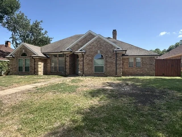 WELCOME HOME - 1520 Nettleton Dr, DeSoto