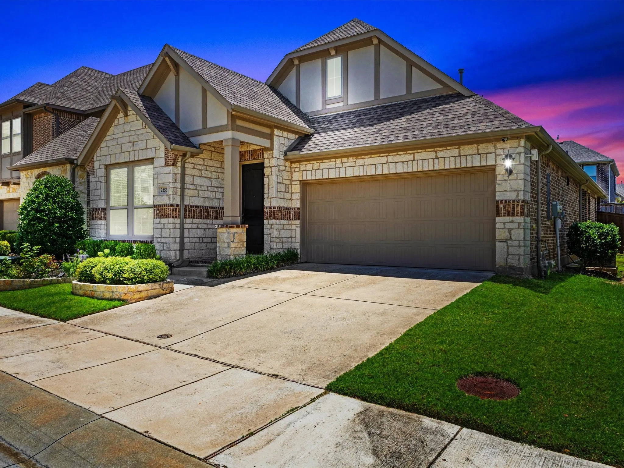 Single Family Residence For Sale in Denton County , 2256 Briar Ridge Trail, Carrollton, Texas 75010, 3 Bedrooms, 2 Bathrooms, 2 Garage spaces, 1,850 Sqft, built in 2019, Price $579,000, mls#21335526, Real Estate Agent in Carrollton, Homes For Sale in Denton county, Homes For Sale in Carrollton, Realtor in Carrollton Texas, Real Estate Brokerage Independent Realty Texas, Luminita Cordes Realtor