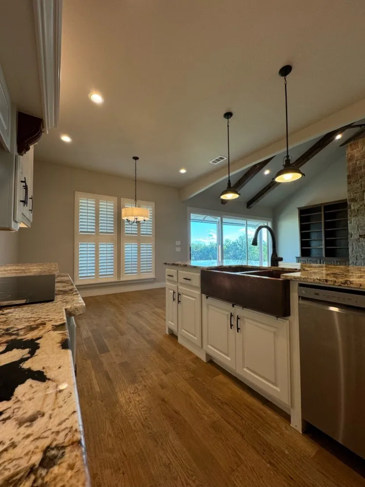 Single Family Residence For Sale in Palo Pinto County , 1154 Dunn Drive, Palo Pinto, Texas 76484, 3 Bedroom, 2 Bathroom, 2 Garage spaces, 2,606 Sqft, built in 2020, mls#21334998, Real Estate Agent in Palo Pinto, Homes For Sale in Palo Pinto county, Homes For Sale in Palo Pinto, Realtor in Palo Pinto Texas, Real Estate Brokerage Independent Realty Texas, Luminita Cordes Realtor