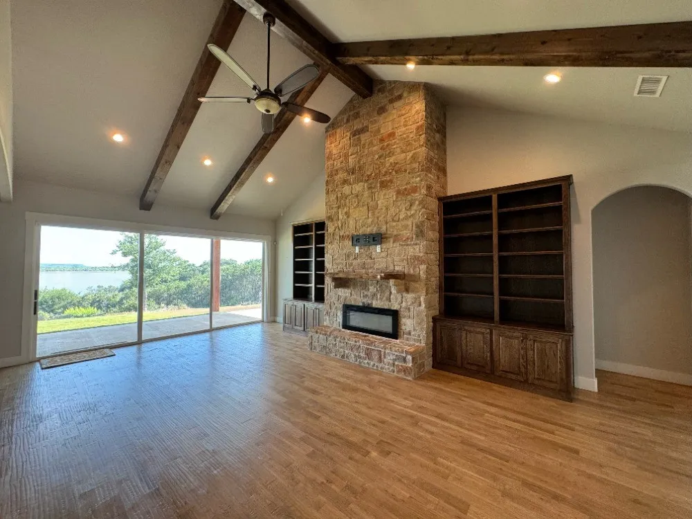 Single Family Residence For Sale in Palo Pinto County , 1154 Dunn Drive, Palo Pinto, Texas 76484, 3 Bedroom, 2 Bathroom, 2 Garage spaces, 2,606 Sqft, built in 2020, mls#21334998, Real Estate Agent in Palo Pinto, Homes For Sale in Palo Pinto county, Homes For Sale in Palo Pinto, Realtor in Palo Pinto Texas, Real Estate Brokerage Independent Realty Texas, Luminita Cordes Realtor
