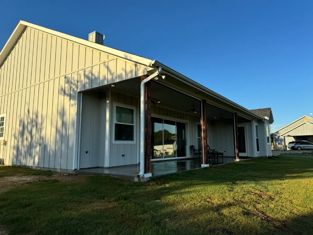 Single Family Residence For Sale in Palo Pinto County , 1154 Dunn Drive, Palo Pinto, Texas 76484, 3 Bedroom, 2 Bathroom, 2 Garage spaces, 2,606 Sqft, built in 2020, mls#21334998, Real Estate Agent in Palo Pinto, Homes For Sale in Palo Pinto county, Homes For Sale in Palo Pinto, Realtor in Palo Pinto Texas, Real Estate Brokerage Independent Realty Texas, Luminita Cordes Realtor