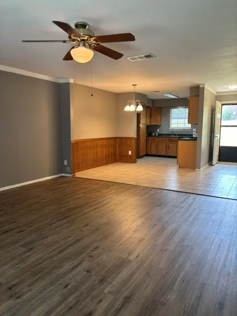 Open floorplan shows kitchen, eating area and living area