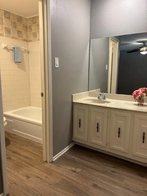 Tub shower combination